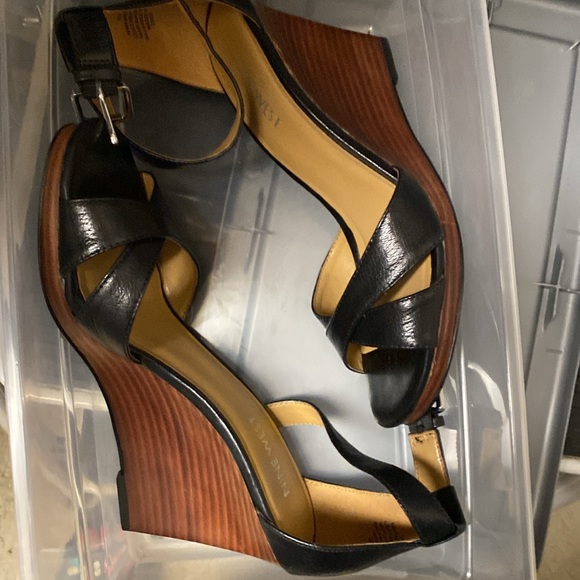 Shoes - Picture 2 of 2